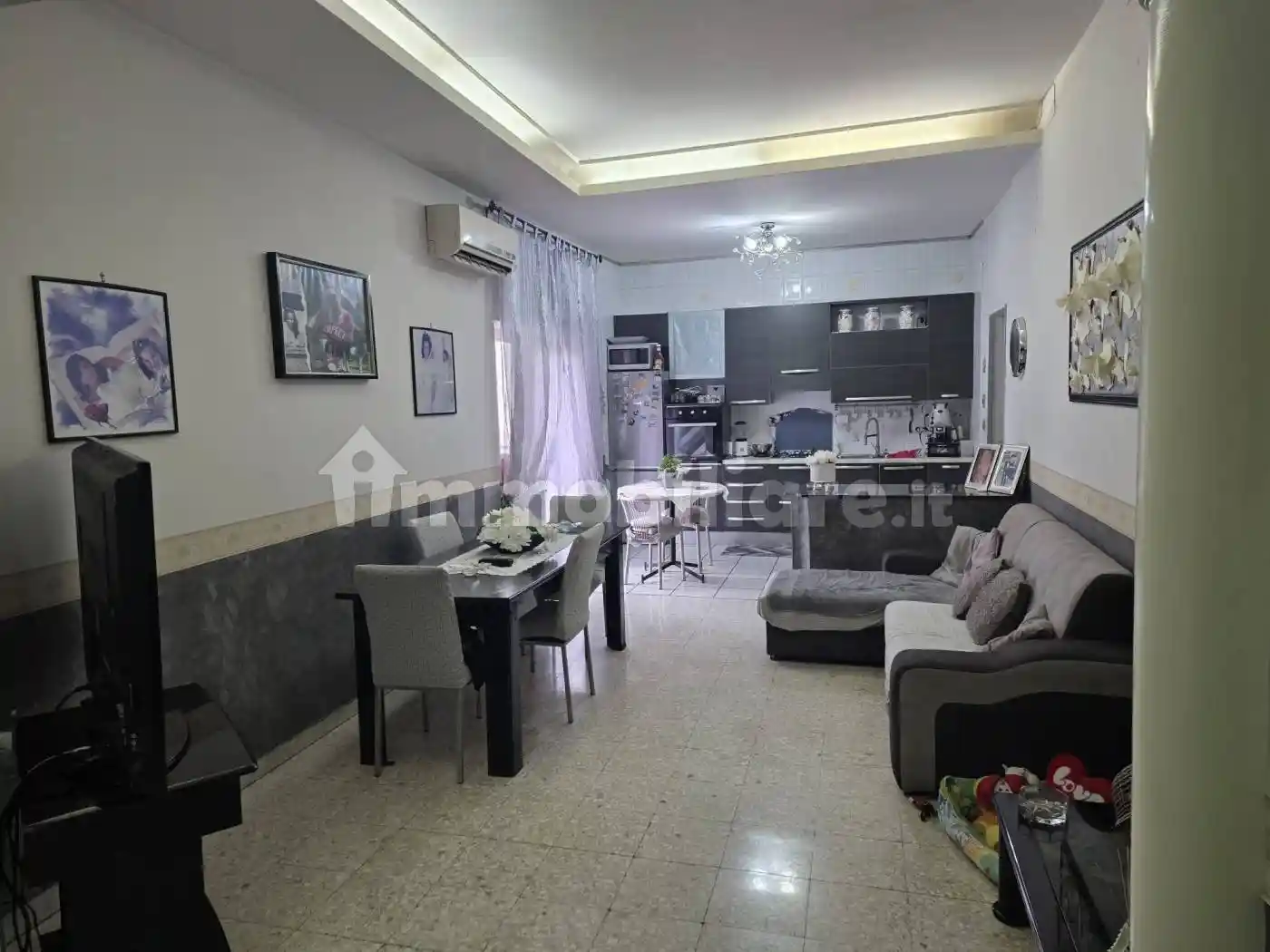Appartamento in vendita a Napoli