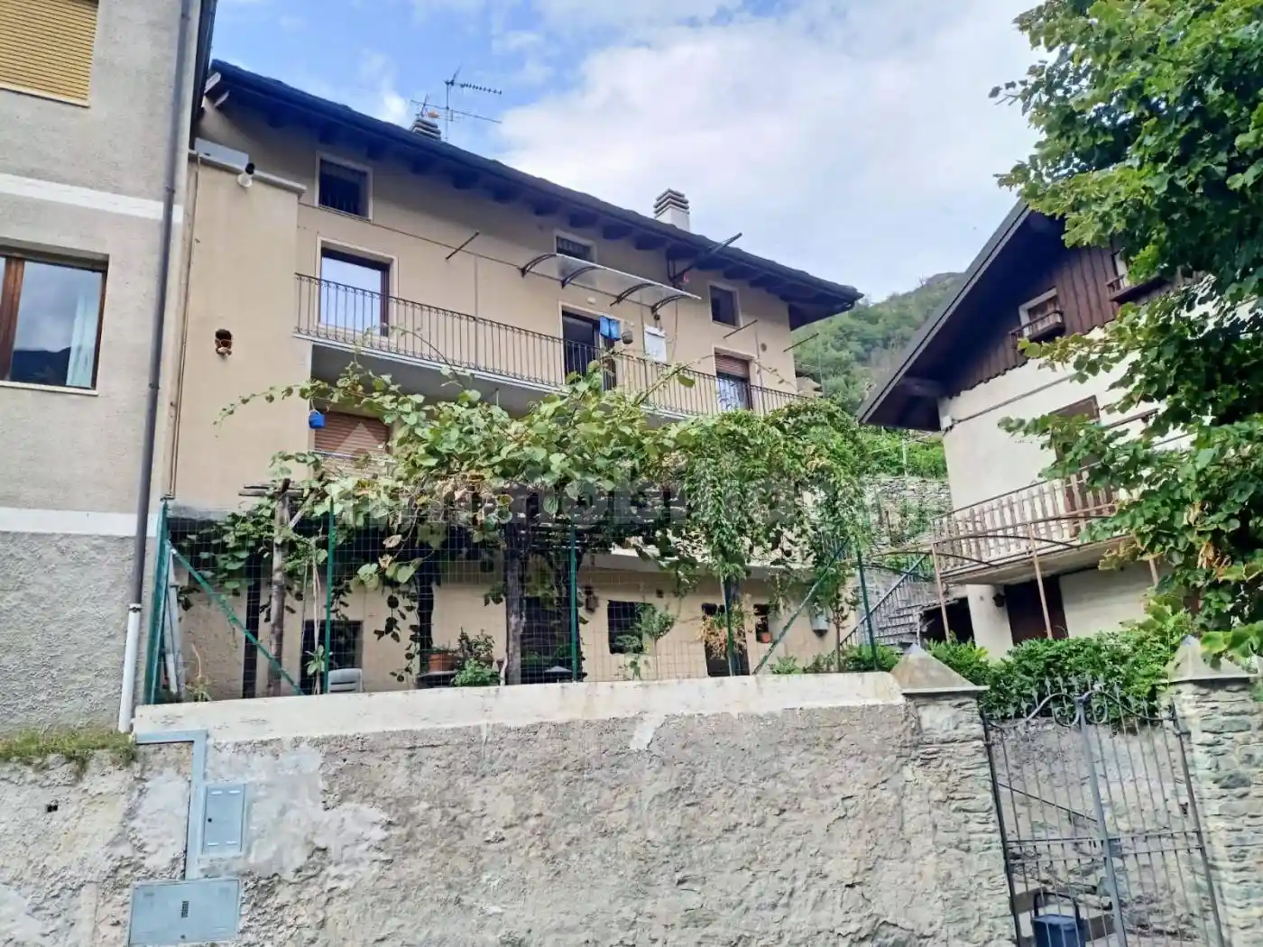 Appartamento in vendita a Chambave