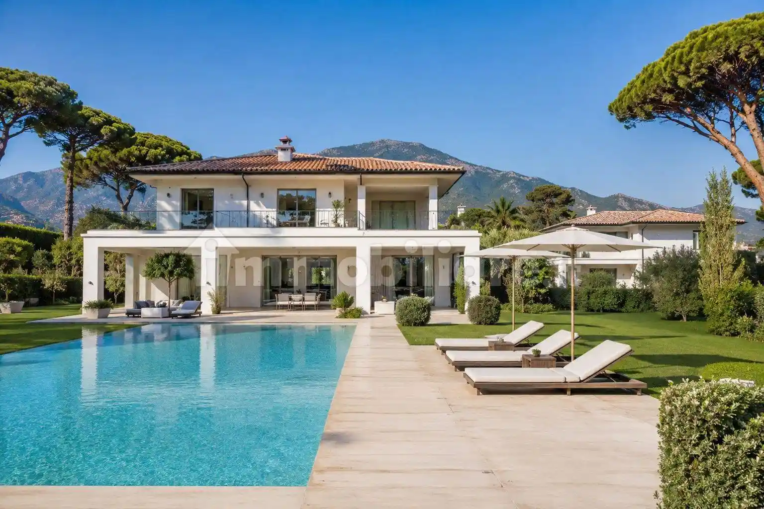 Villa in vendita a Forte dei Marmi