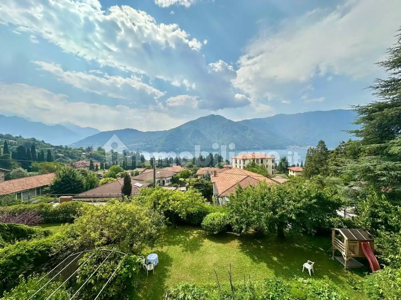 Appartamento in vendita a Tremezzina