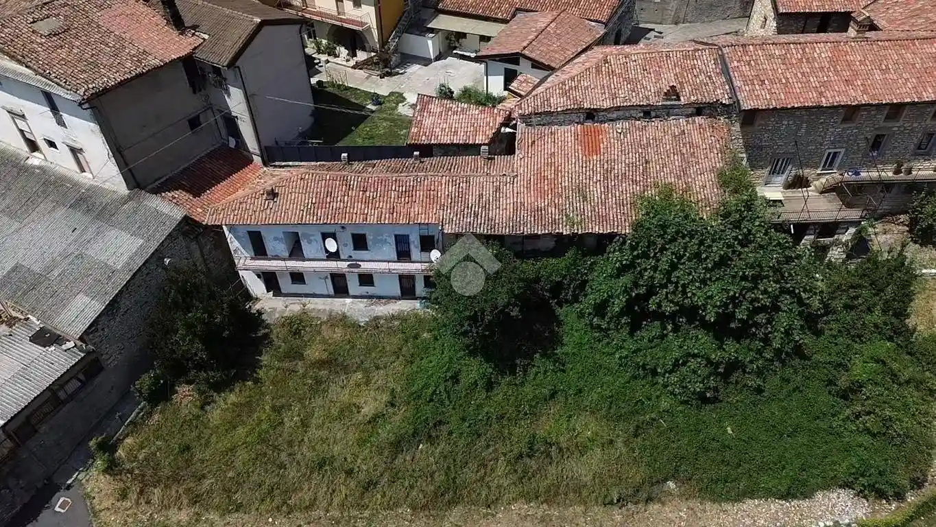 Rustico - Casale in vendita a Adrara San Martino