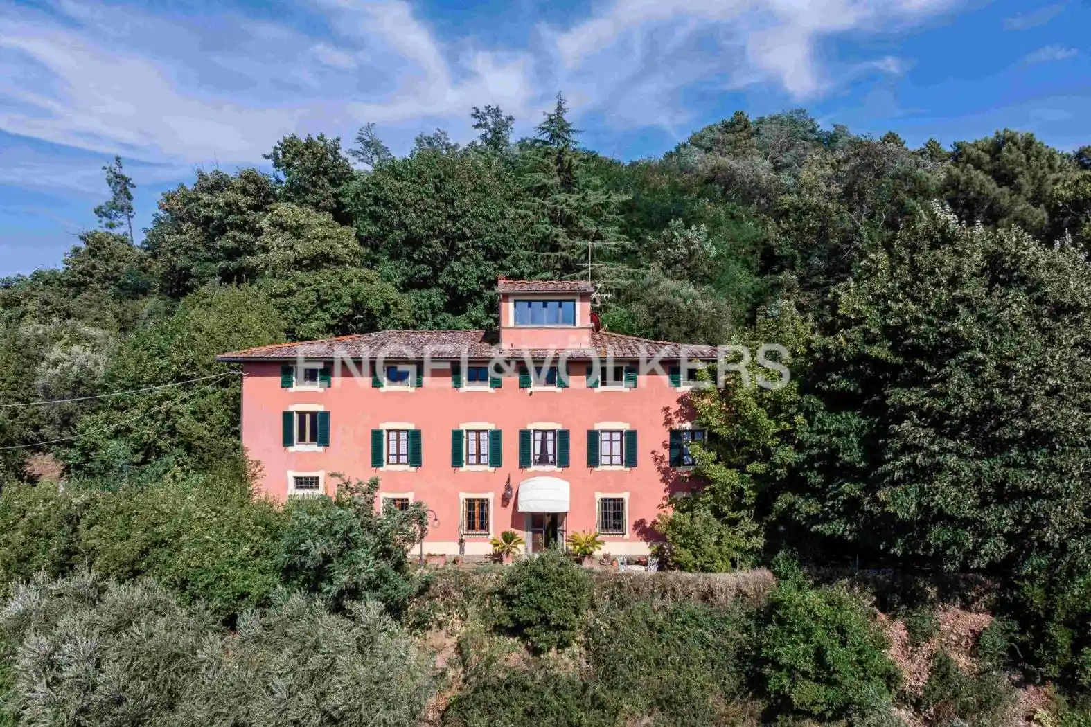 Villa in vendita a Pescia