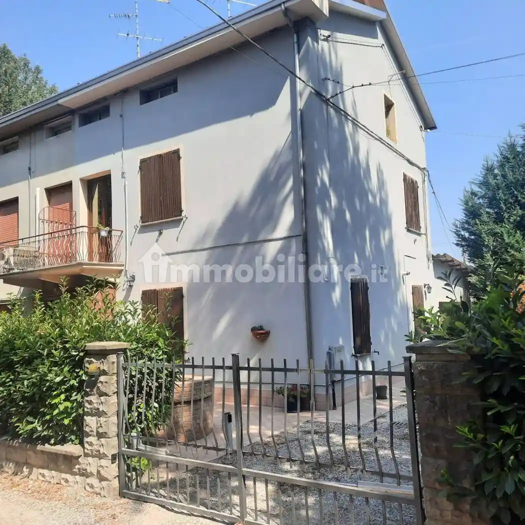 Villa in vendita a Fabbrico