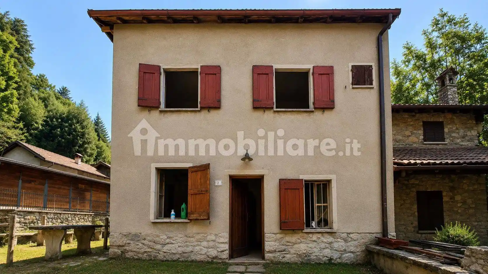 Rustico - Casale in vendita a Gravedona ed Uniti