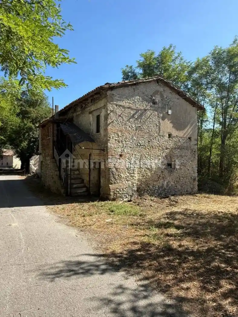 Rustico - Casale in vendita a Concerviano
