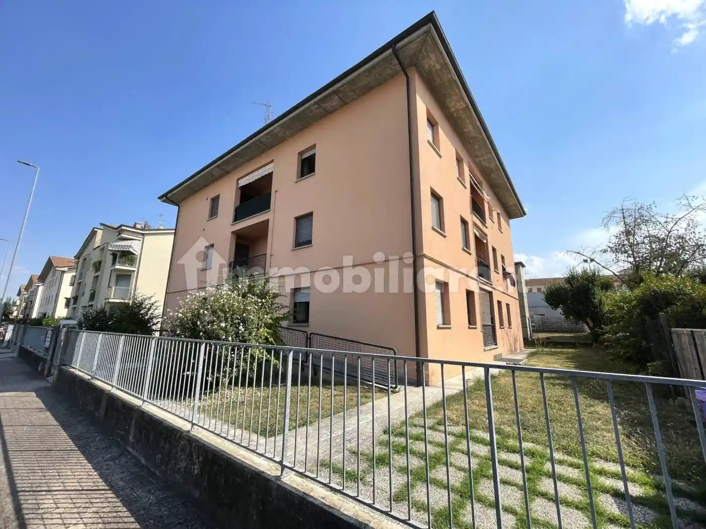 Appartamento in vendita a Langhirano