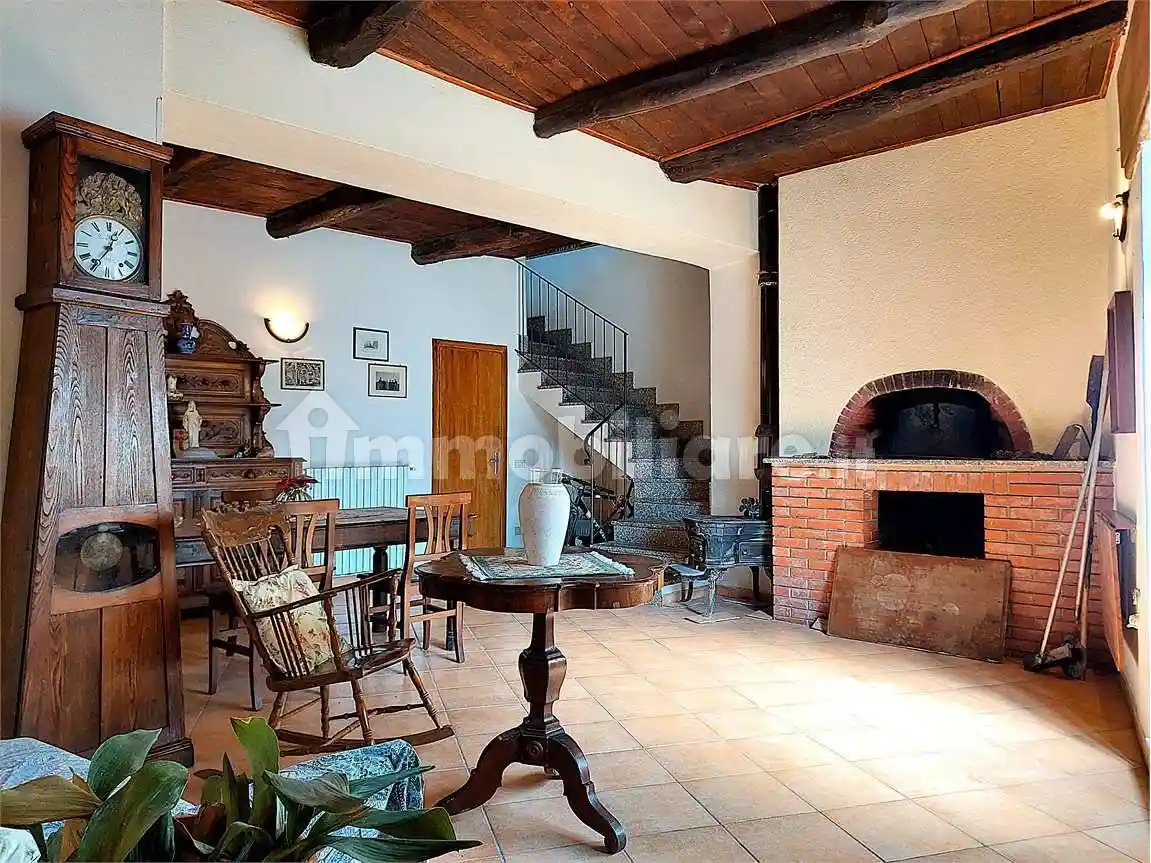 Casa indipendente in vendita a Cesio