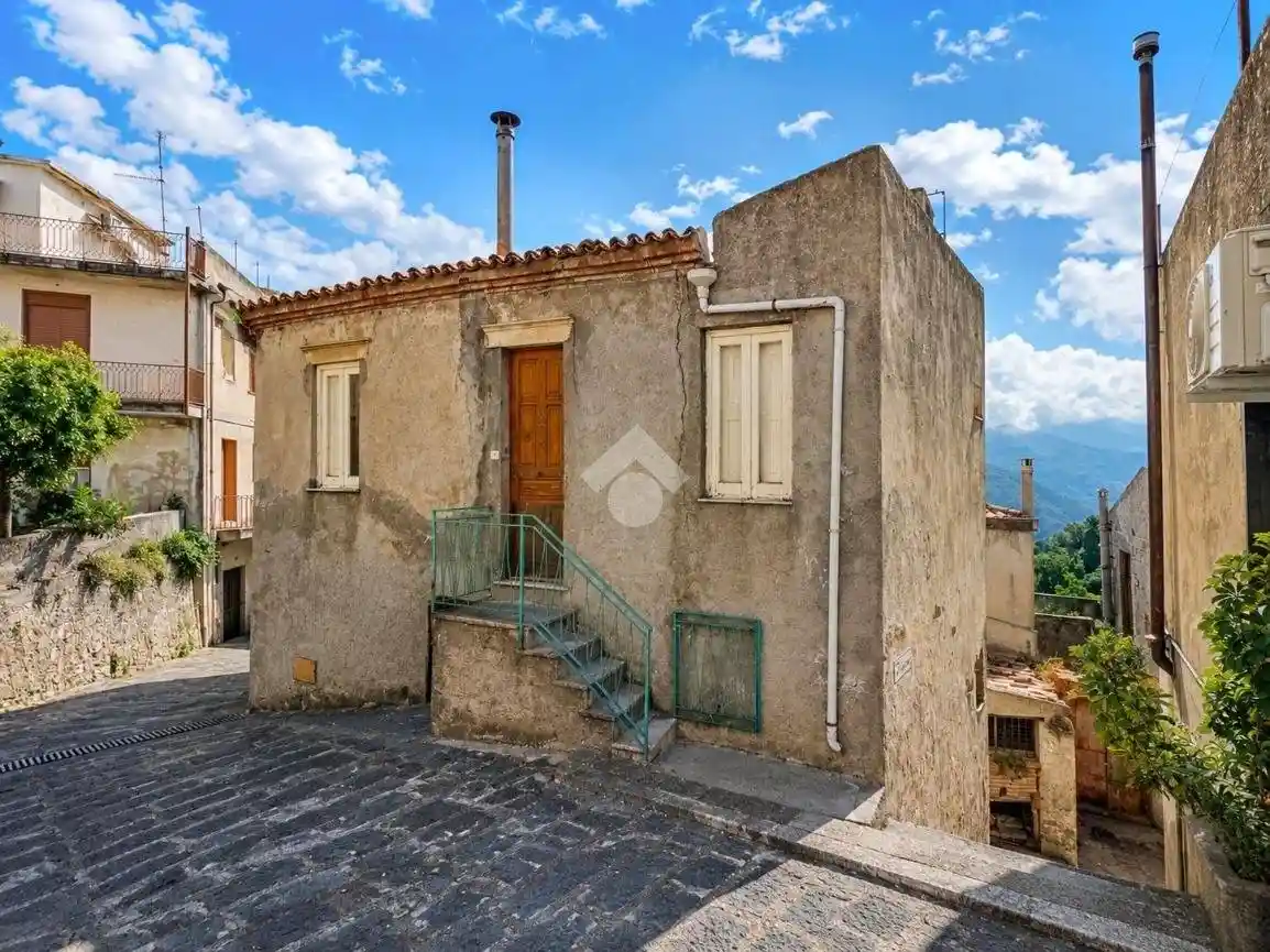 Casa indipendente in vendita a Monforte San Giorgio