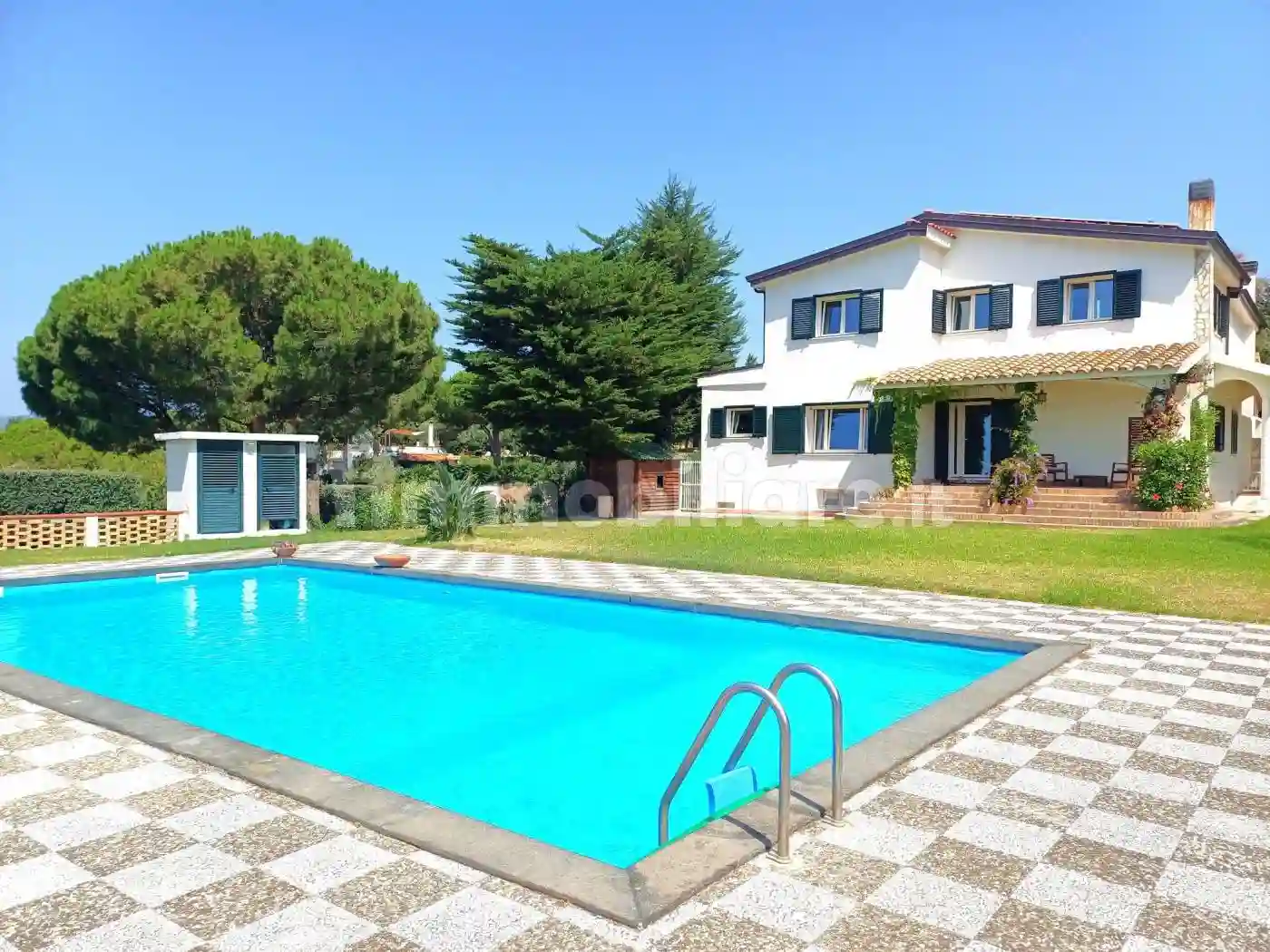 Villa - foto 2
