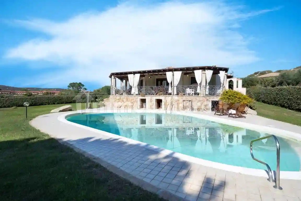 Villa - foto 2