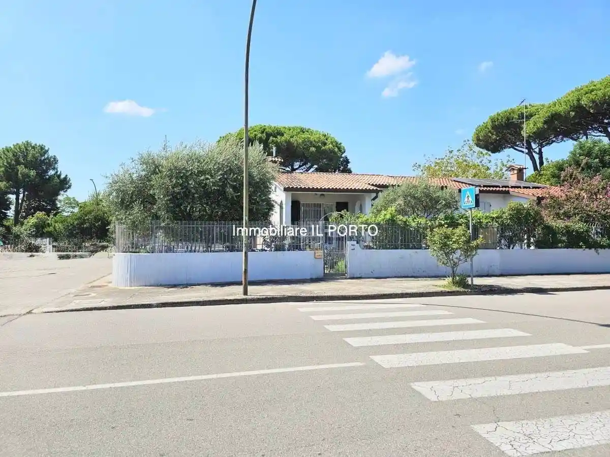 Villa in vendita a Comacchio