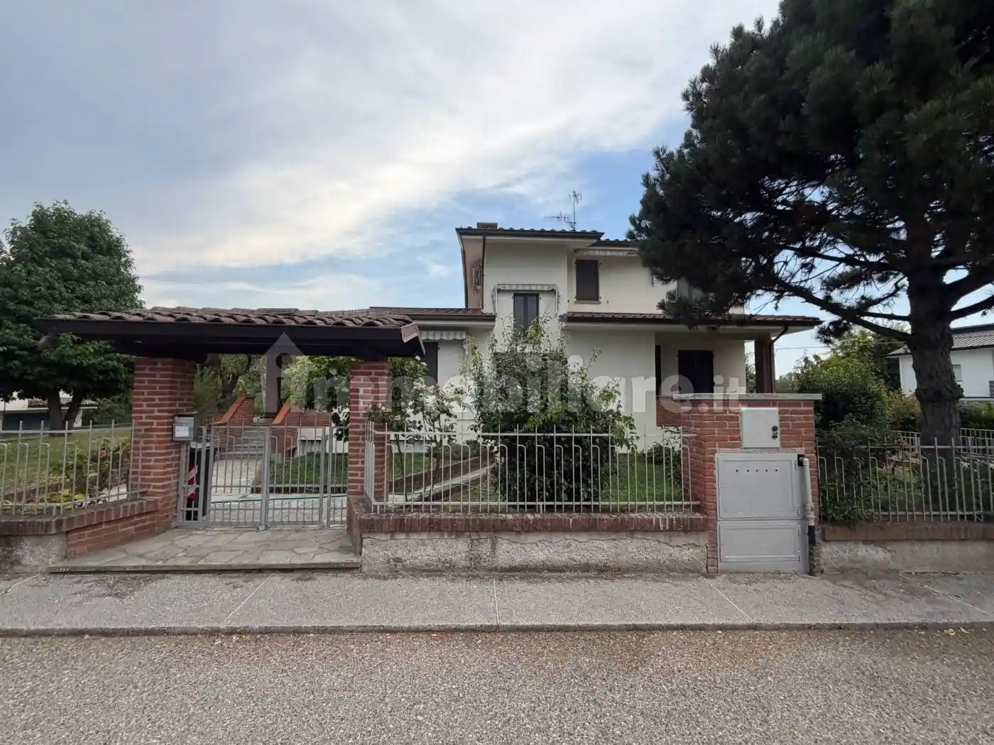 Villa in vendita a Castell'Arquato