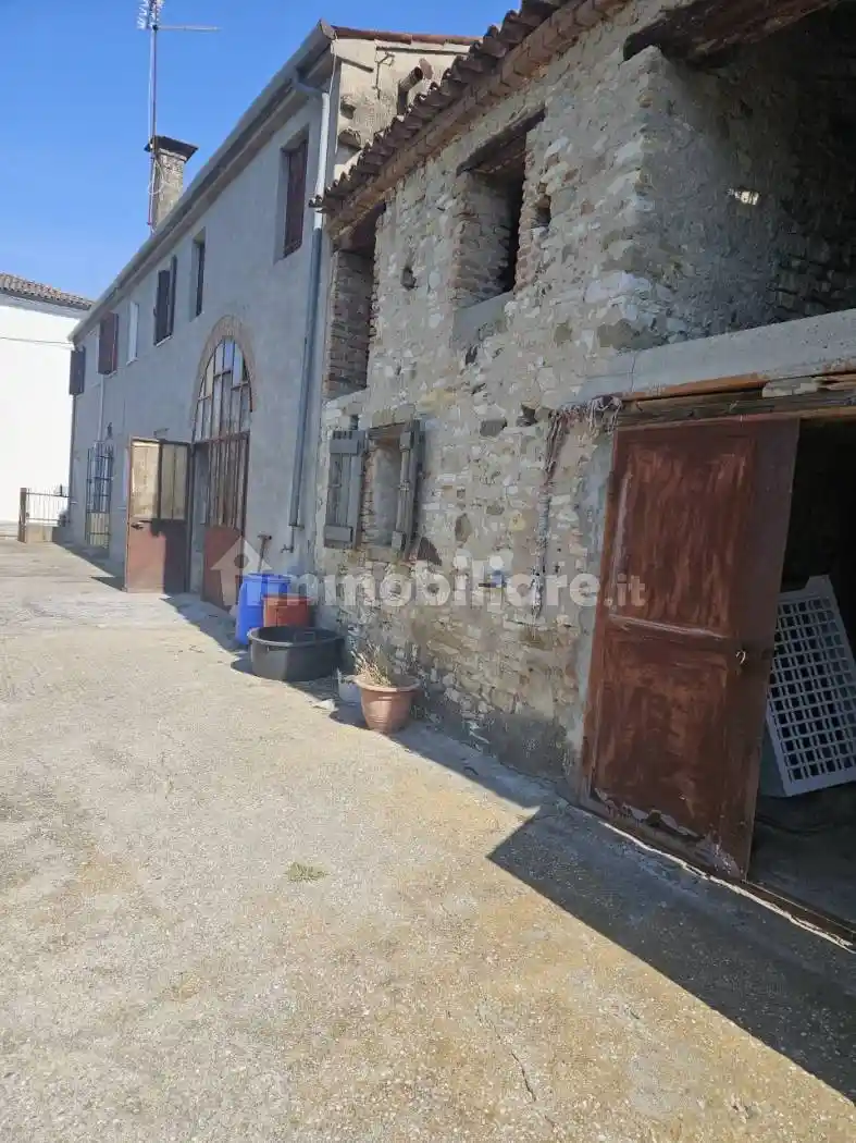 Rustico - Casale in vendita a Lozzo Atestino