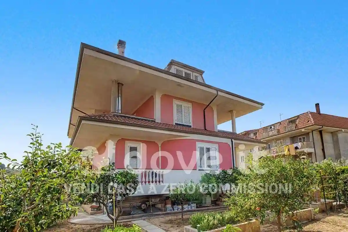 Villa - foto 2