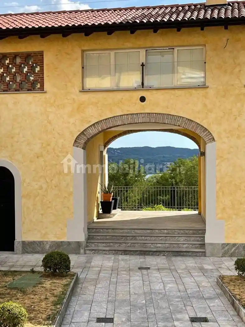 Appartamento in vendita a Varese