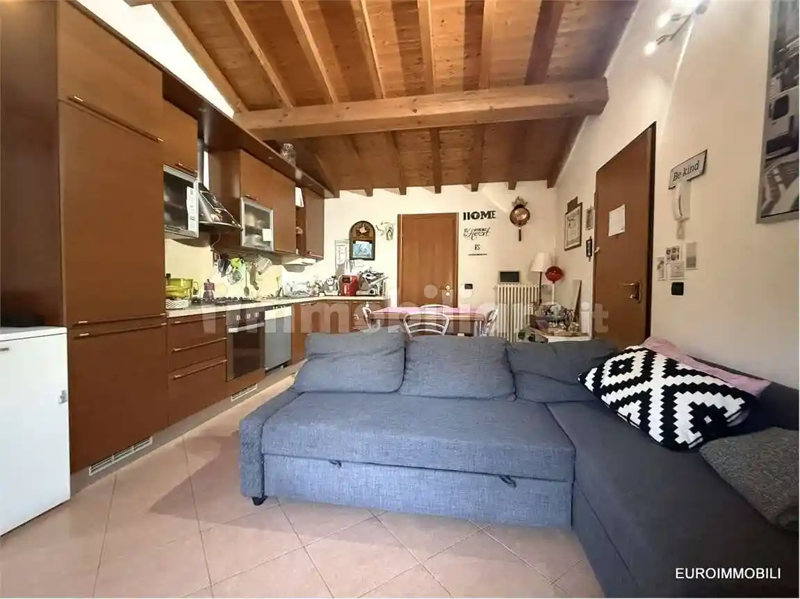 Appartamento in vendita a Traversetolo