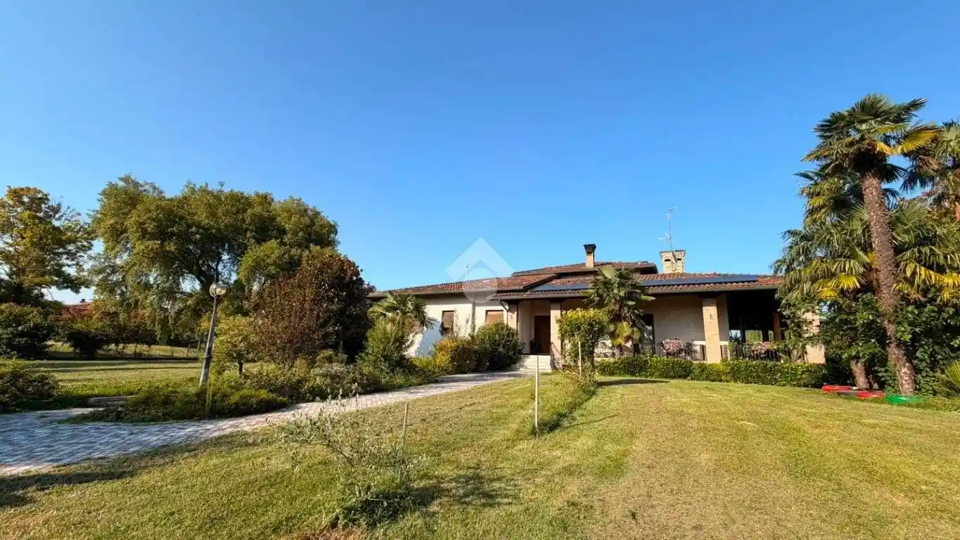 Casa indipendente in vendita a Prata di Pordenone