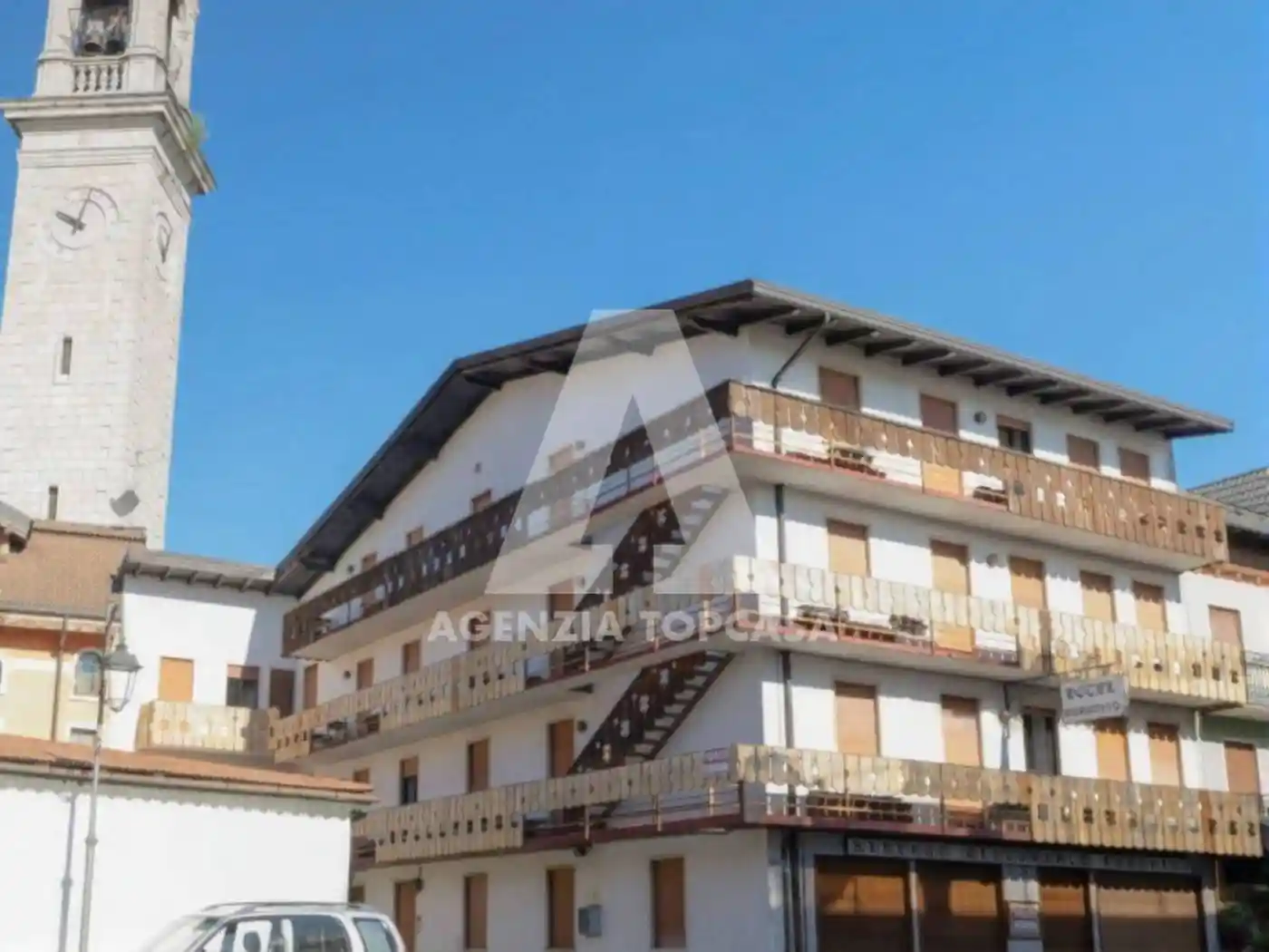 Palazzo - Edificio in vendita a Roana