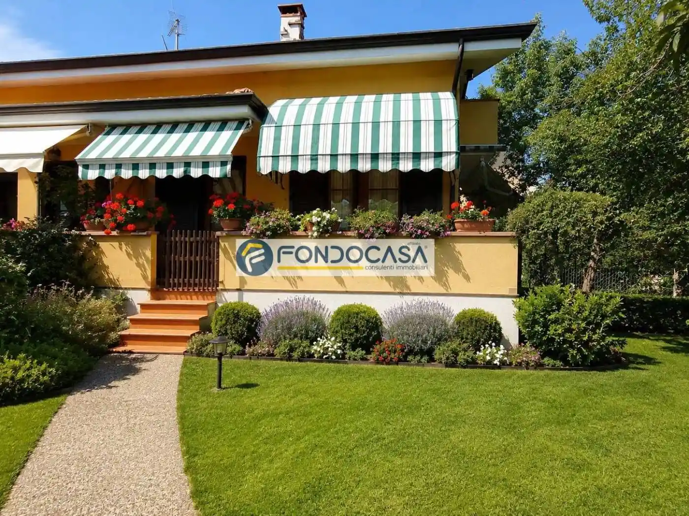 Villetta a schiera in vendita a Massarosa