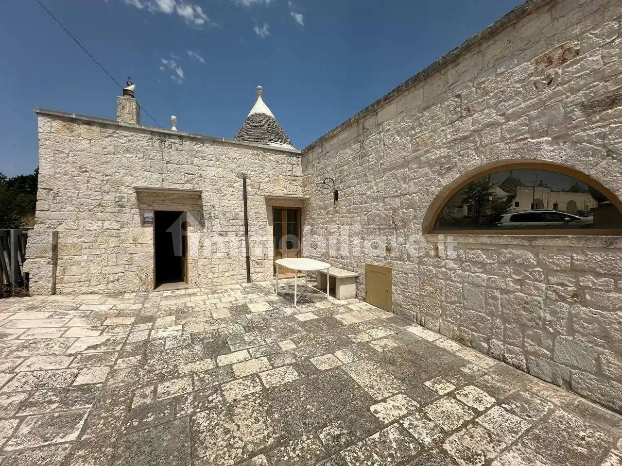 Rustico - Casale in vendita a Locorotondo