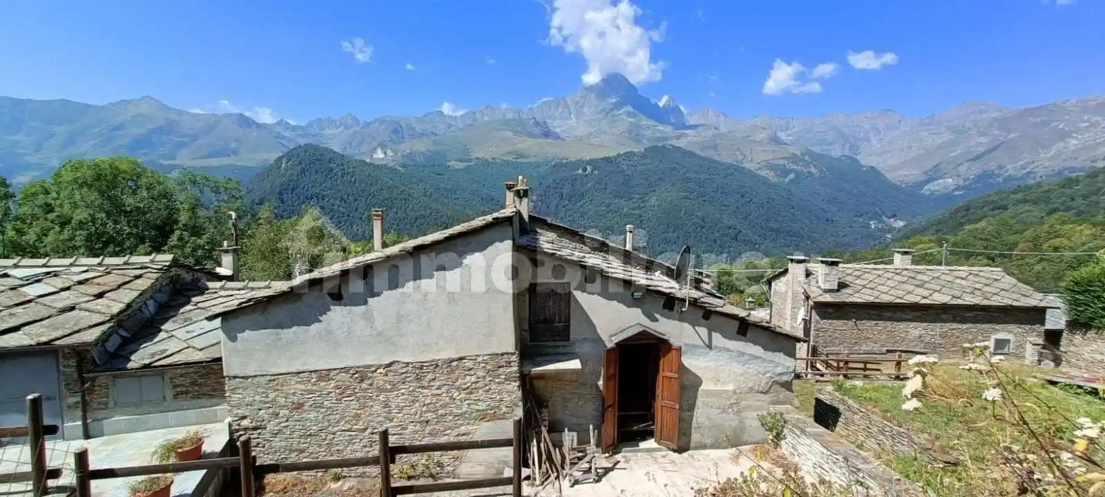 Rustico - Casale in vendita a Ostana