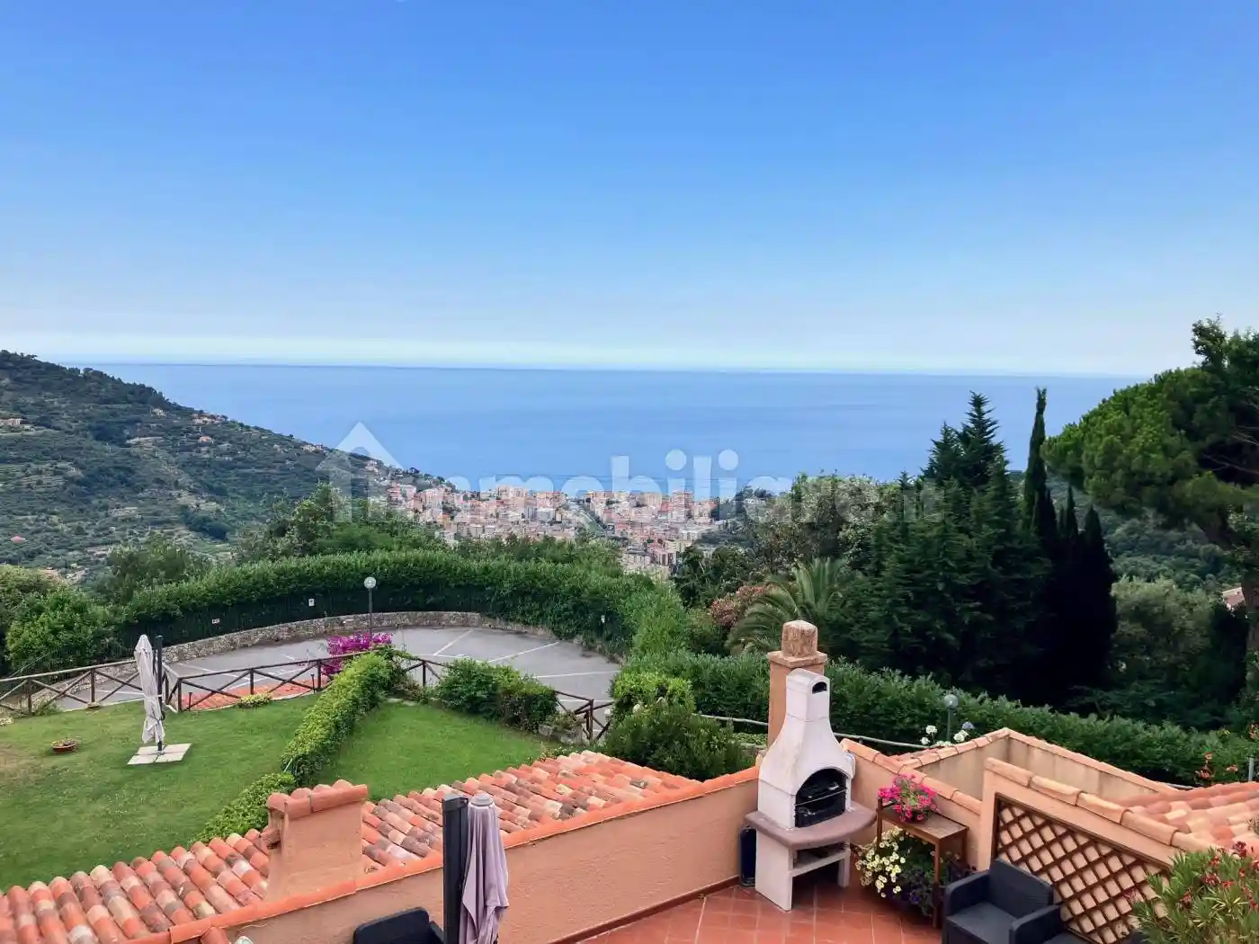 Appartamento in vendita a Finale Ligure
