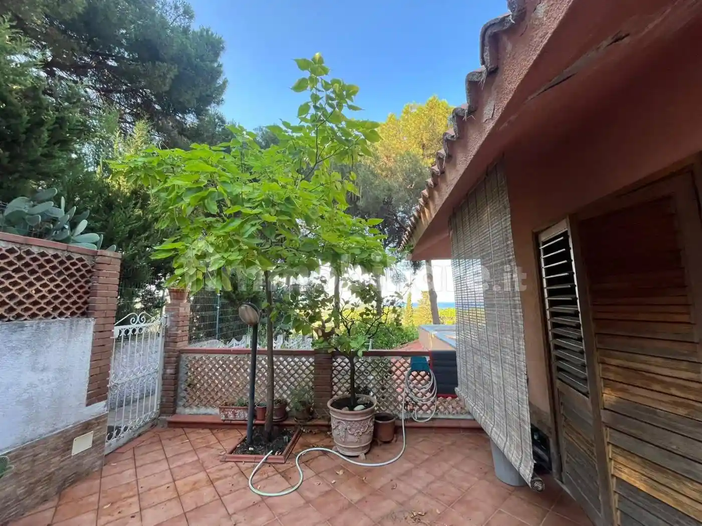 Villa in affitto a Stalettì