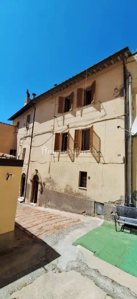 Casa indipendente in vendita a Perugia