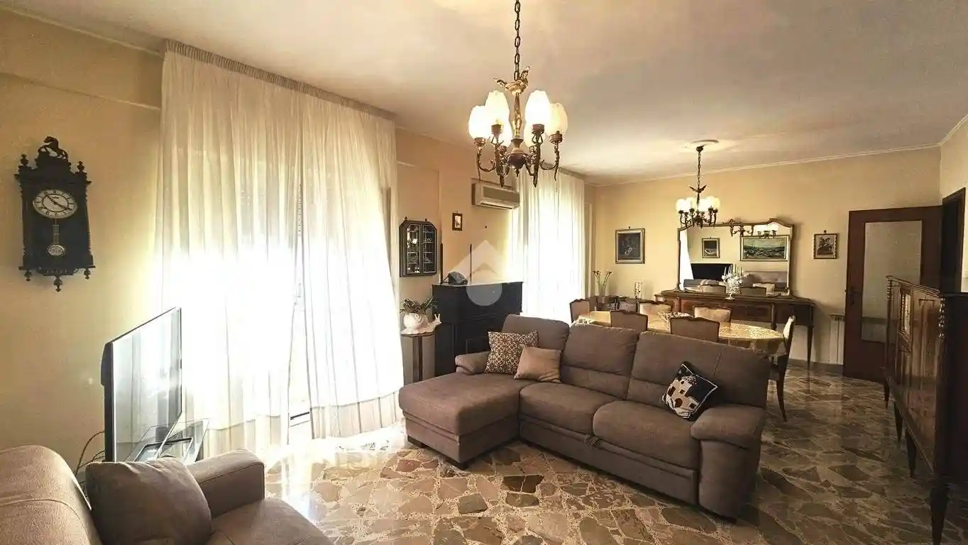 Appartamento in vendita a Palermo
