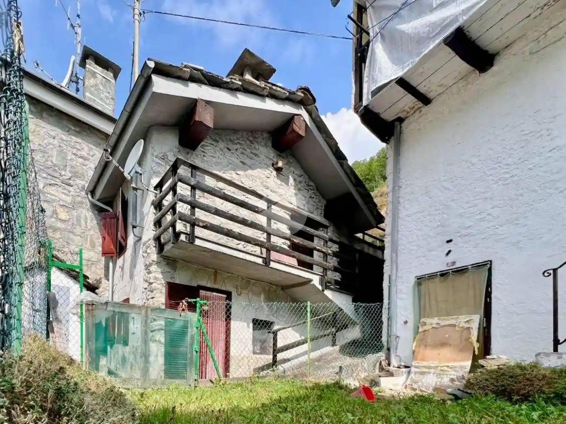 Casa indipendente in vendita a Lemie