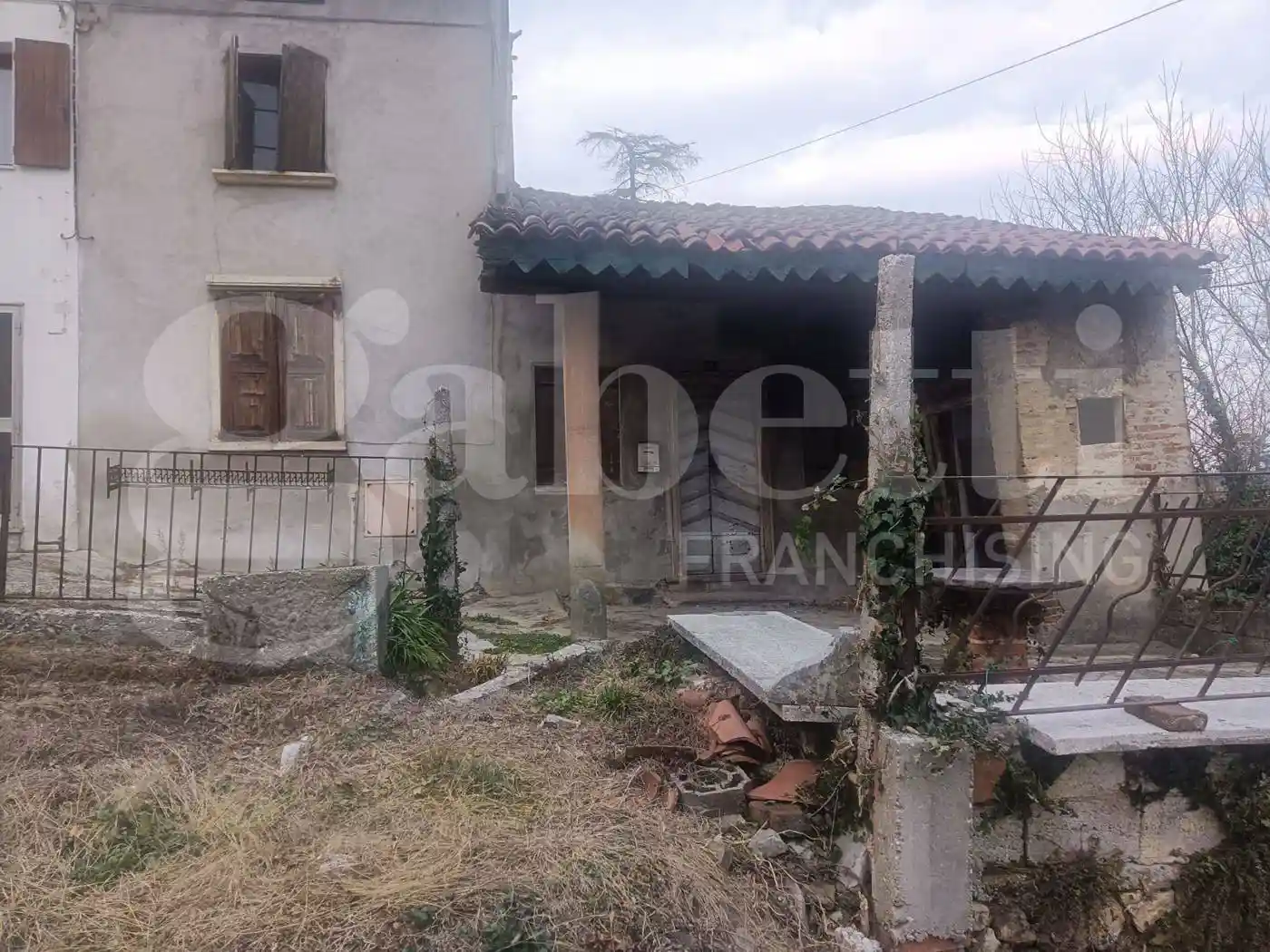 Rustico - Casale in vendita a Creazzo