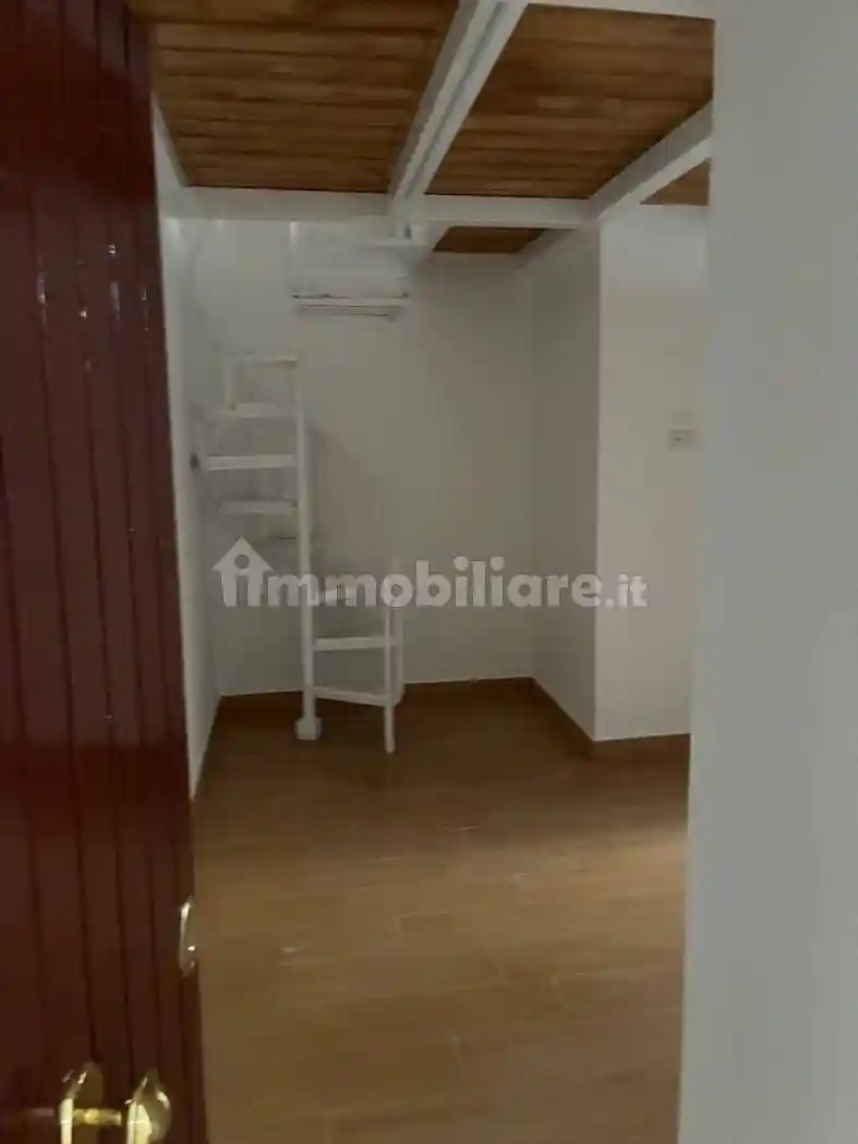 Appartamento in affitto a Napoli