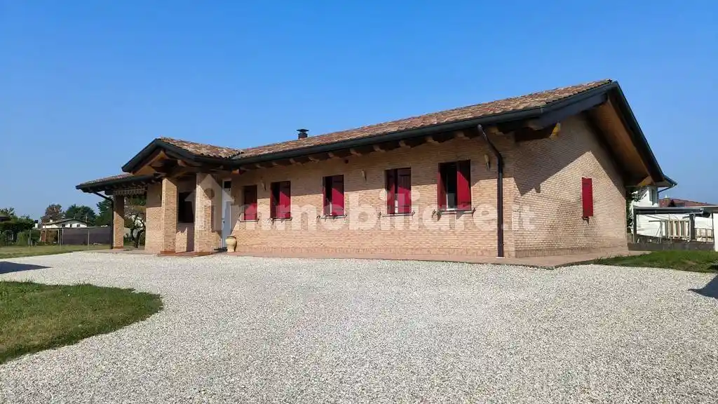 Villa in vendita a Azzano Decimo