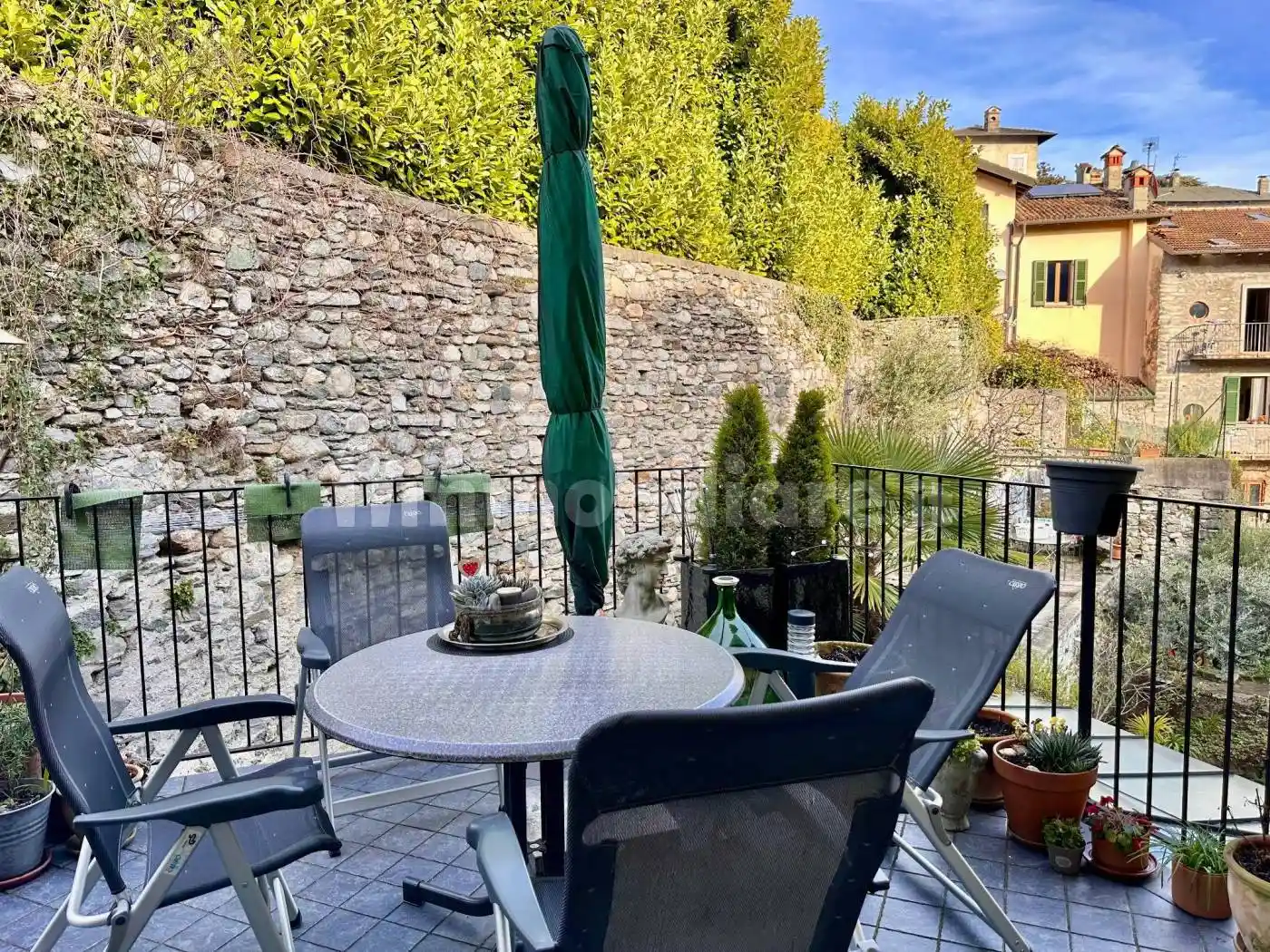 Appartamento in vendita a Gravedona ed Uniti