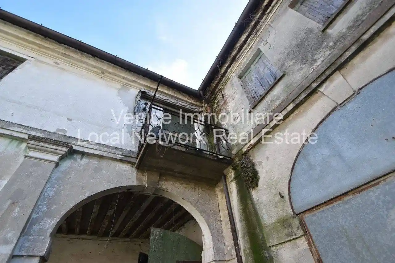 Rustico - Casale in vendita a Stra