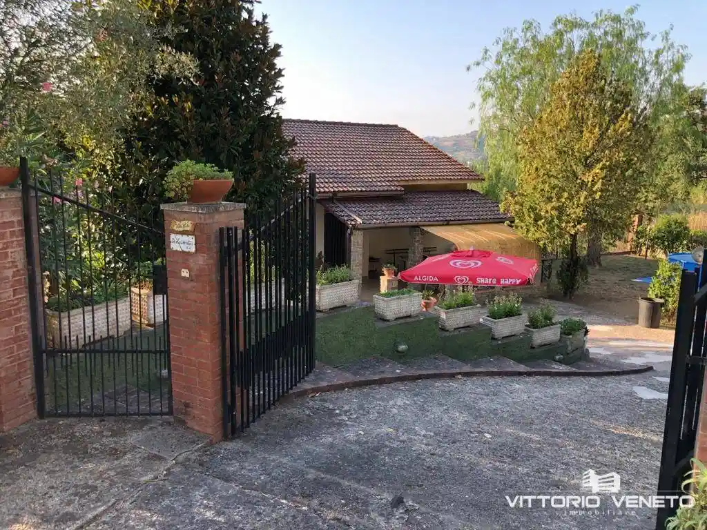 Appartamento in vendita a Laureana Cilento