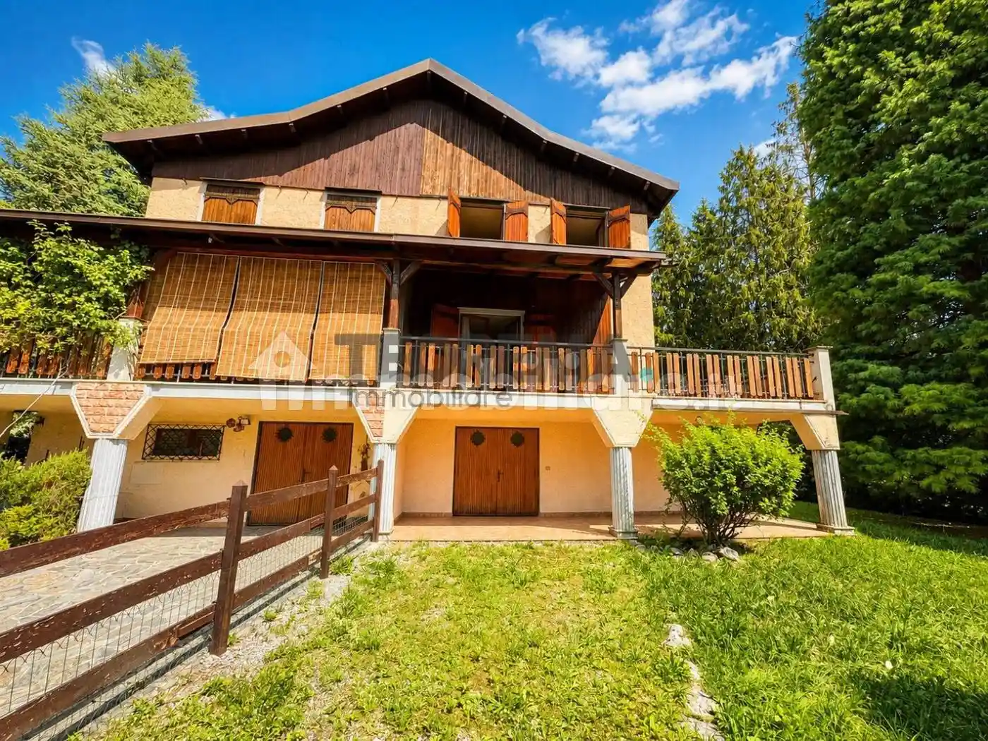 Villa in vendita a Castione della Presolana