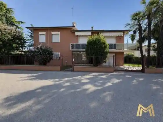 Villa in vendita a Torri di Quartesolo