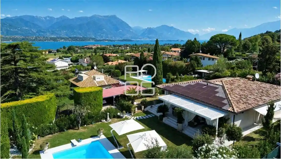 Villa in vendita a Manerba del Garda