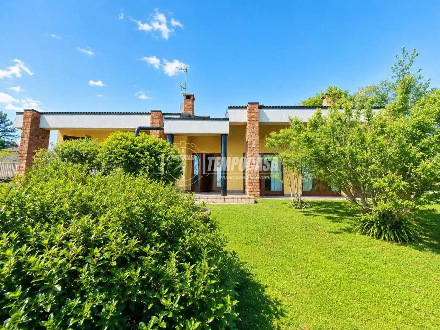 Villa in vendita a Castelletto Sopra Ticino