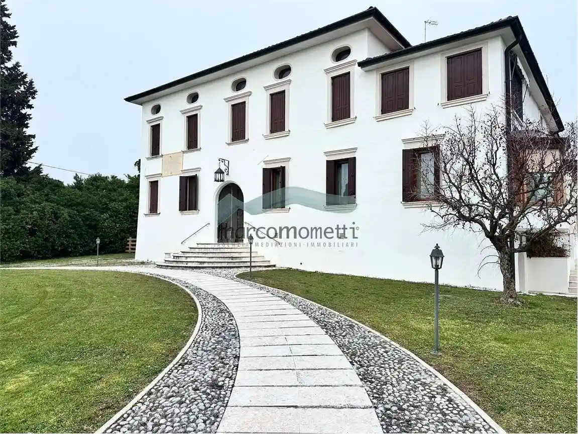 Villa in vendita a Vittorio Veneto