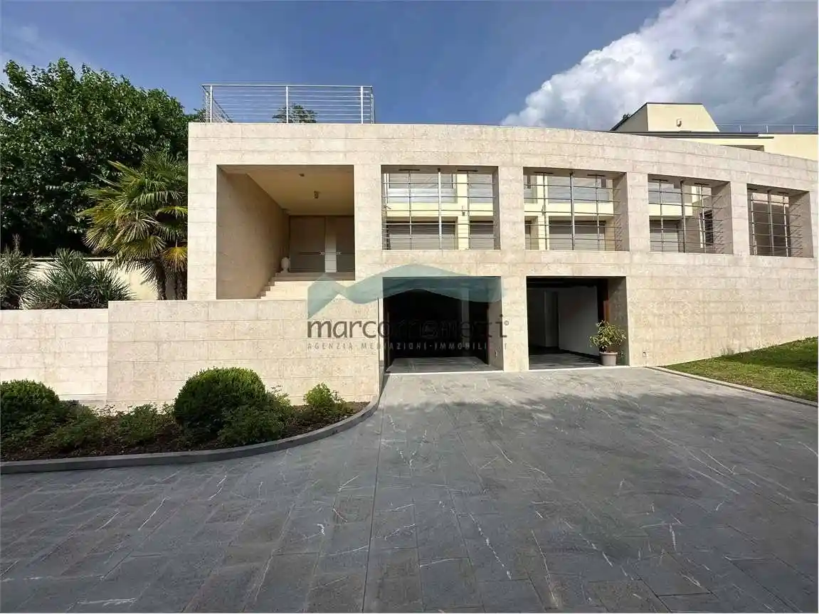 Villa in vendita a Conegliano