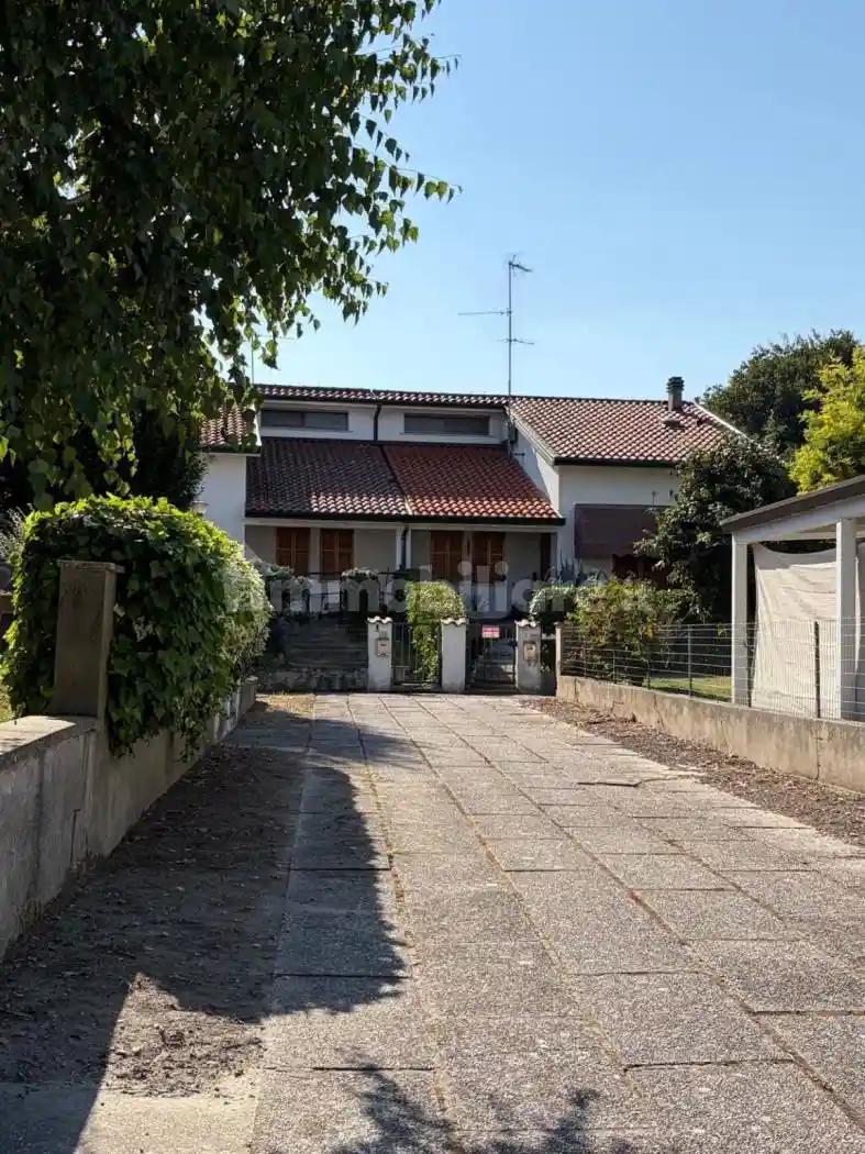 Villetta a schiera in vendita a Tresignana