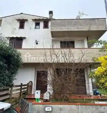 Villetta a schiera in vendita a Bientina