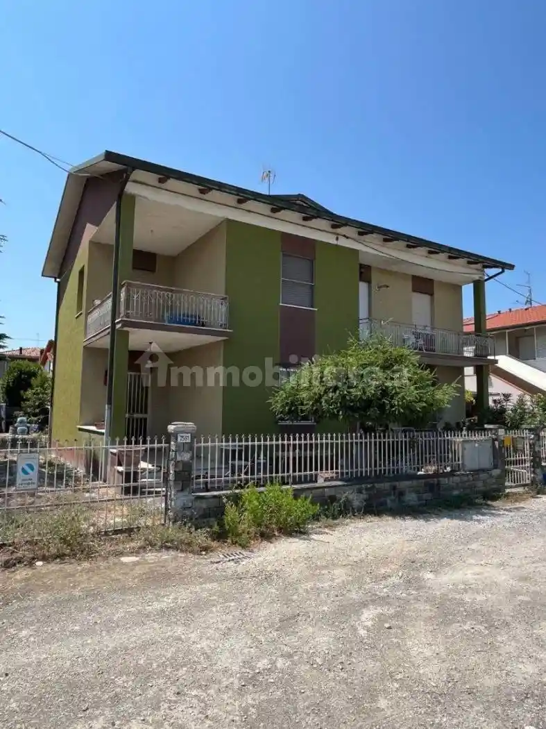 Villa in vendita a Santarcangelo di Romagna