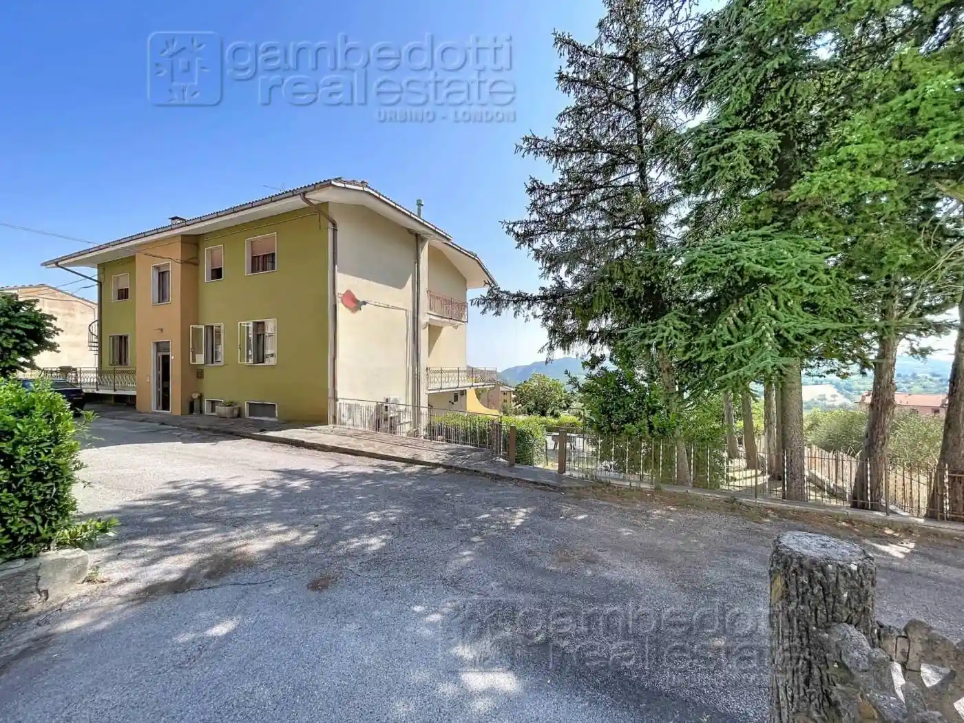 Casa indipendente in vendita a Serra Sant'Abbondio