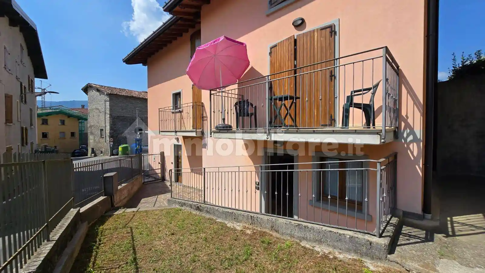 Casa indipendente in vendita a Rovetta