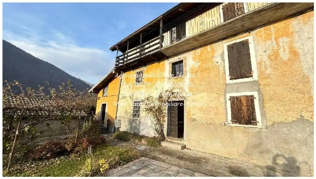 Rustico - Casale in vendita a Aurano