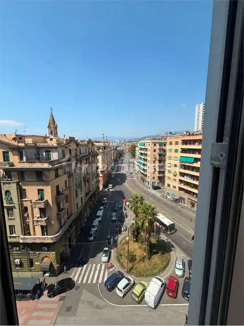 Appartamento in vendita a Genova