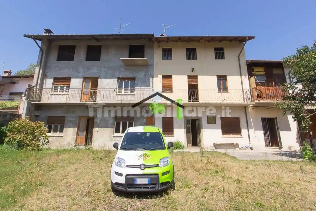 Villa in vendita a Buja